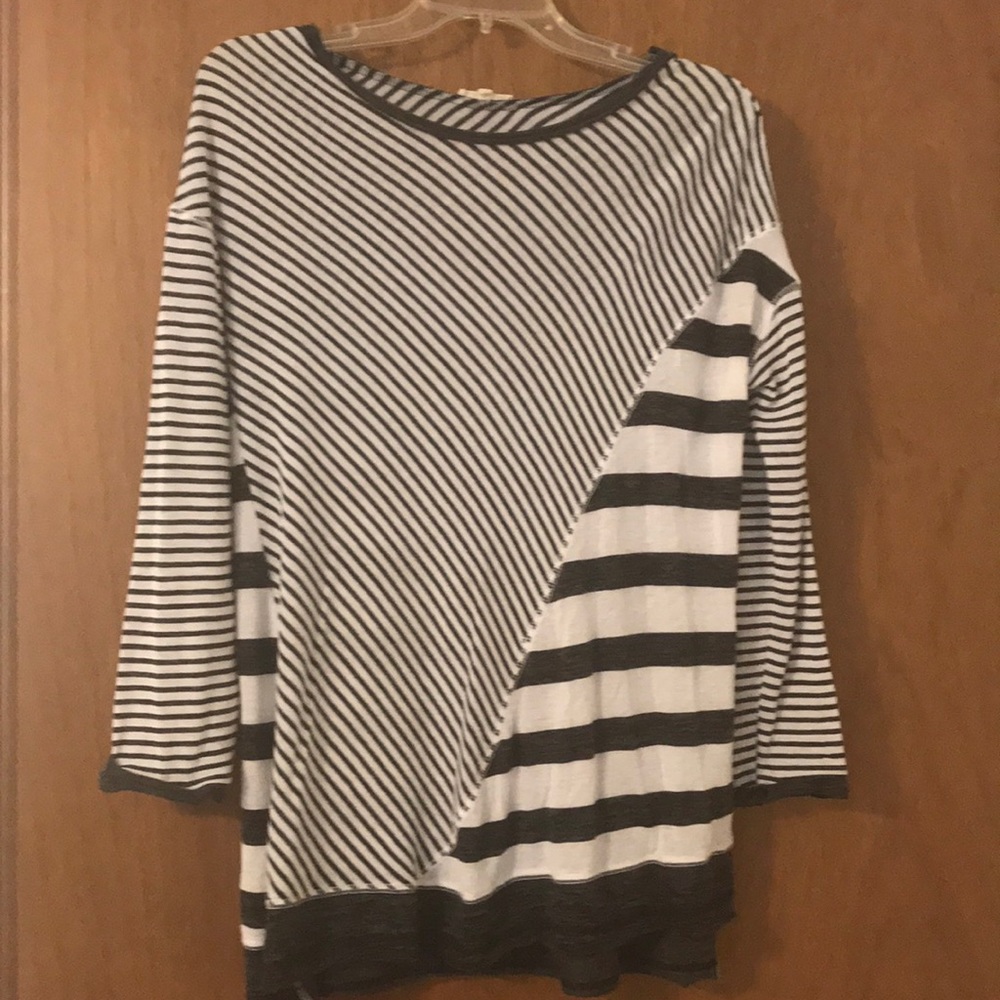 Light weight boutique tunic